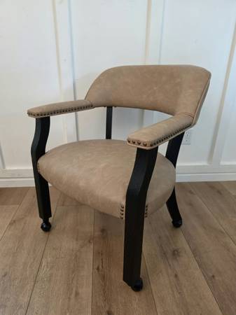 Office Caster Chair 1