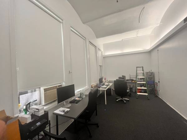 $1,550 / 340ft2 - Private Office Space in Downtown (Downtown)63854289305347121