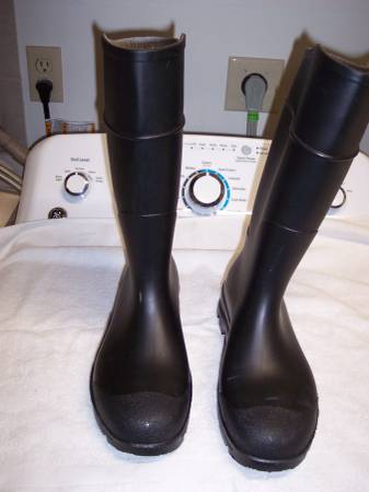 servuus rubber boots,size 10,steel toe 1