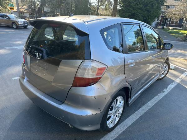2009 Honda Fit Sport - $5,90063470764586369124