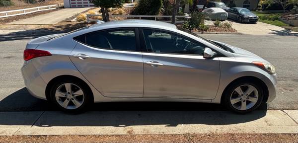 2013 Hyundai Elantra en venta - $3,800 (Oceanside)63440993943681123
