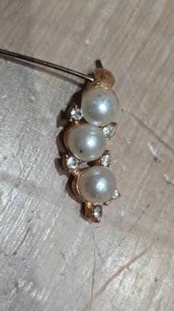 Pearls and diamonds? (Chicago)64174380097282120