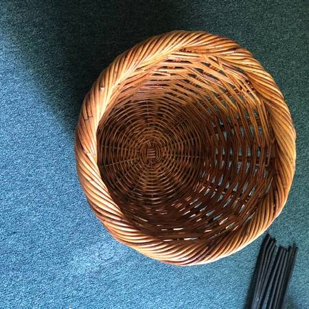 Basket - Large Oval with Handle 1