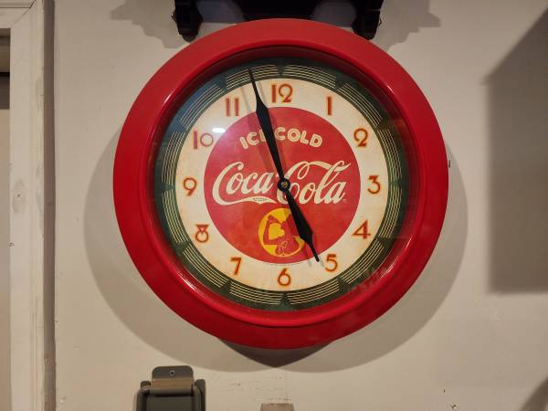 Coca Cola clock 1