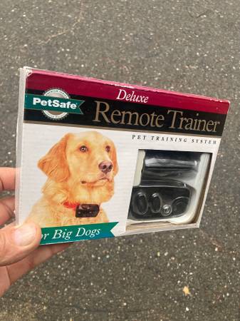 PetSafe Deluxe Remote Trainer - large dogs 1