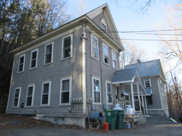 $1,120 / 1br - 600ft2 - 24ED-1 ~ 1 BR NESTLED INTO A HILLSIDE WITH VIEWS OF MT. WANTASTIQUET (Brattleboro)633133683905291228