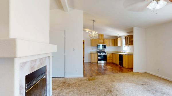 $389,000 / 3br - 1800ft2 - Hobby Farm or 4H Friendly Home on Paved Road 1/4 mile from Hwy 20 (Big Oak)63952111323395122
