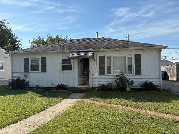 $950.00 / 3br - 2054ft2 - A beautiful and quite neighbor hood. 3 bedroom, 1 bath home with a att63953483784323120