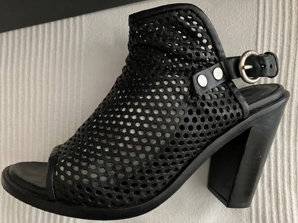 Rag & Bone Leather Mesh Slingback Sandals Size 36.5 (US 6.5) 4" Black - $25 (Harlem / Morningside)63471465597955123