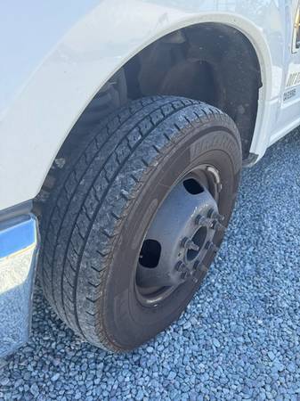 2021 Ford F350 Super Duty - Photo 8