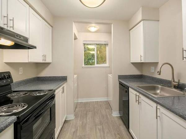 $1,729 / 2br - 982ft2 - Mudanza, pago en efectivo: ¡Una oportunidad de ganar $1,000 en Keyway Apartments! (Port Orchard)63862176323073124