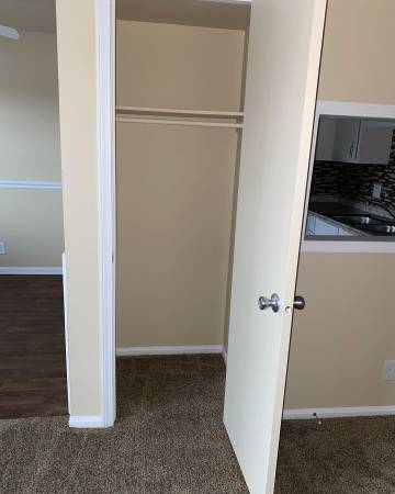 $905 / 2br - 1000ft2 - ✨Your new home awaits!!✨ (Clarksville)64008828186755121