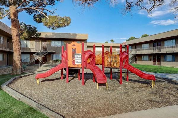 $985 / 1br - 630ft2 - Refrigerador, 1bd 1ba, Ubicado en Las Vegas (5101 E Twain Ave, Las Vegas, NV)63859502131203121