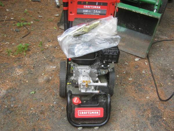 CRAFTSMAN PRESSURE WASHER ( NEW ) 1