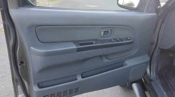 2003 NISSAN FRONTIER XE CREW CAB COMO NUEVA, POCOS KILÓMETROS - $8.900 (sebastopol)63442398702593123