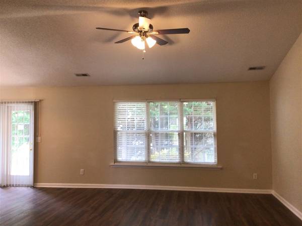 $1,000 / 3br - 1640ft2 - Don’t miss the opportunity to make this your new home (Indianapolis, IN)63989076807555123