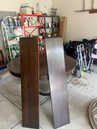 54” round table w/ leaves 1