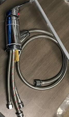 EMT Salon-Style Backwash Single-Lever Water Fixture with Hose and Head 1