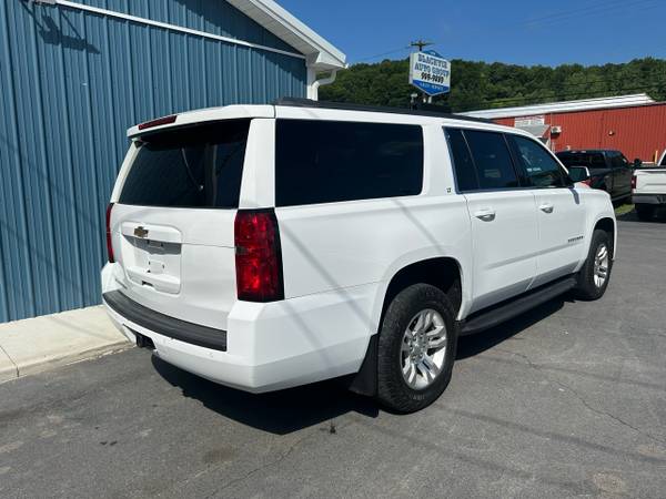 2020 Chevrolet Suburban 4WD 4dr LT - $30,500 (Scranton, PA)63611913338243123