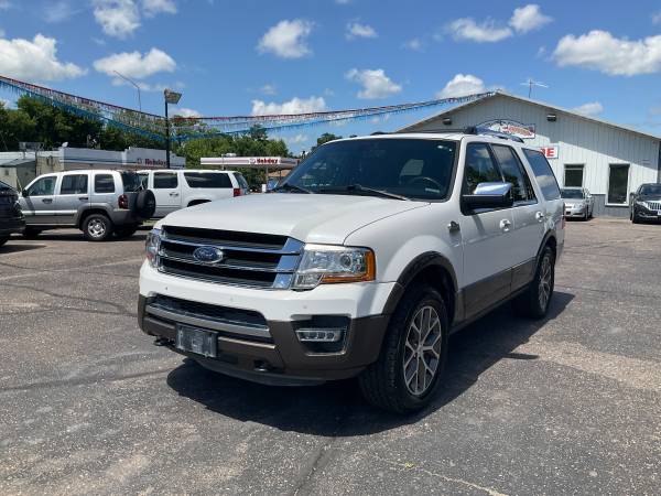 2016 Ford Expedition King Ranch - $10,995 (Cambridge)63470066643203122