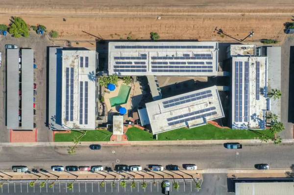 $1,110 / 1br - 650ft2 - Simply breath-taking! Beautifully designed 1 BR/1 BA - just for you (Phoenix - Near Phoenix Children's Hospital)64024825210114124