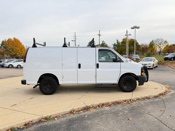 2018 Chevrolet Express 2500 - Photo 4