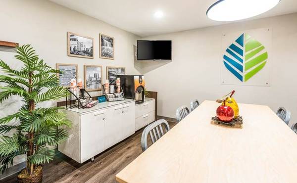 $1,499 / 1br - Exclusive Offer: Short-Term Stays with No Strings Attached! (2305 N Wilson Rd, Columbus, OH)64620769443715121