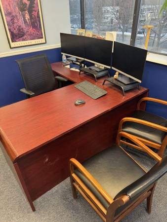 office desk and chair 1