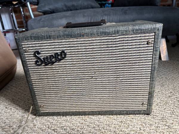 Vintage 1964 Supro Super 606 1