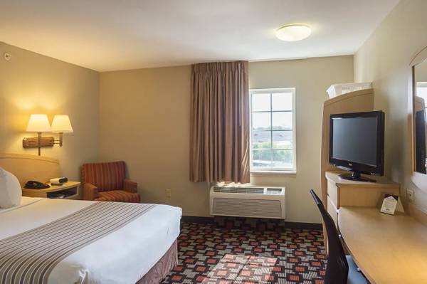 $1,499 / 1br - Act Fast! Limited Availability - No Lease, No Deposit (1620 Leisure Way, Clarksville, IN)64008828605697124
