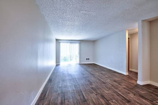 $1,449 / 2br - 803ft2 - 🏡How home should feel!🏡 1 Month Free!! 🥳🥳 (5400 Southwest 180th Avenue, Aloha, OR)63914737535490121