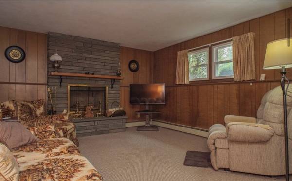 $459,000 / 3br - 1963ft2 - Country Home (Hyde Park)64035734668034124