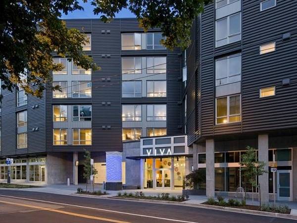 $1,935 / 1br - 566ft2 - Stainless Steel Appliances, Wood Plank Floors, Washer and Dryer (Capitol Hill)63852578667649124