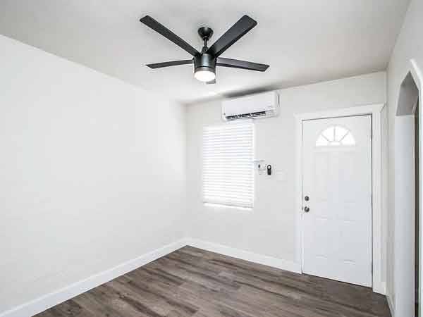 $700 / 1br - 550ft2 - 🖤Beautifully remodeled 1 bedroom, 1 bathroom unit🖤 (Phoenix, AZ)64024821390466122