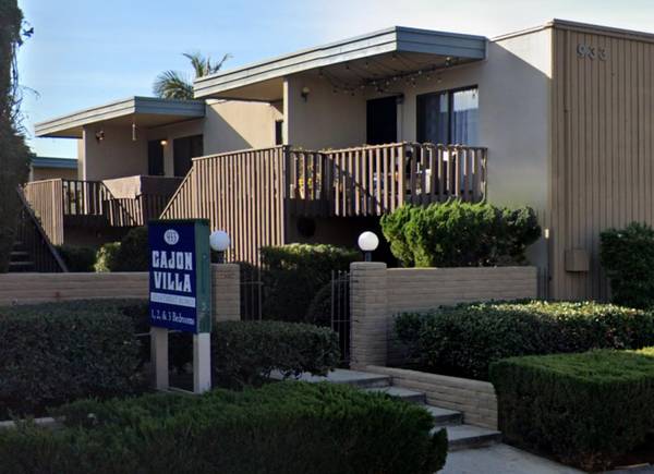 $2,050 / 1br - Mission Trails Regional Park & In Unit Fireplace! + El Cajon 1 Bed (Peach Avenue / El Cajon)63701586391553124
