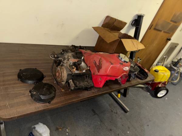 1983-84 honda 250r atc three wheeler parts!! - $500 (Loganville)63470457223937121
