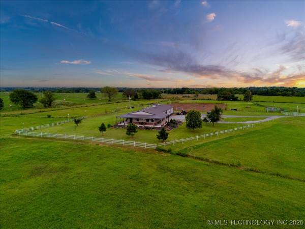 $579,000 / 1728ft2 - 18717 S 405 East Ave, Porter, OK 74454 (Porter)63982132832387120