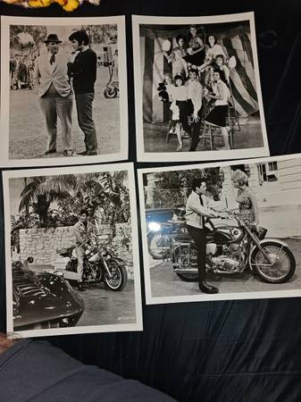 4 8x10 photos elvis presley 1