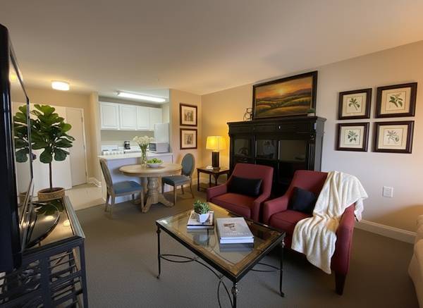 $700 / 1br - 590ft2 - Senior Living with Surprising Affordability (Huntsville)63801860110849120