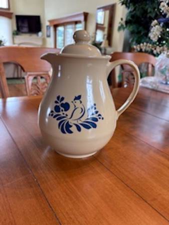 Vintage Pfaltzgraff Folk Art Hot/Cold Thermos Carafe Screw Lid 1