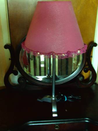 Pink/Metal Lamp 1