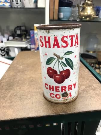 1950s flat top Shasta cherry cola can 1