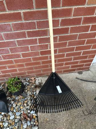 Lawn Rake 1