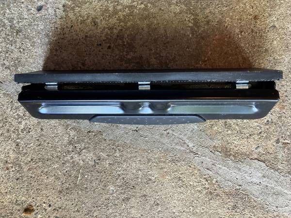3-hole punch 1