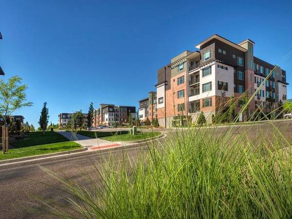 $1,763 / 1br - 830ft2 - Stunning 1 BR 1 BA 830 SF - Ask about our Specials! (DTC)63973499922819123