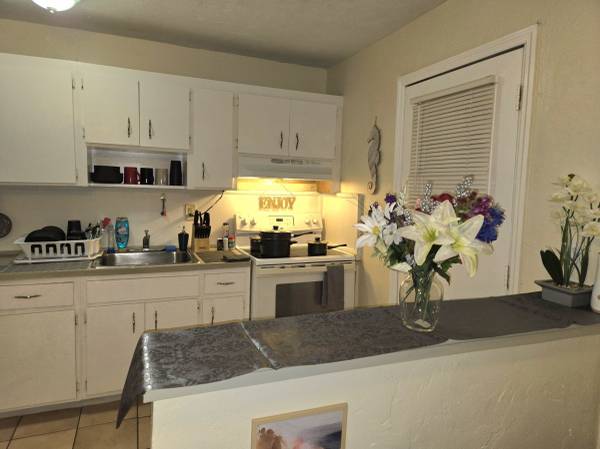 $175 Habitación compartida exclusiva para hombres (West Little River)63825138985217123