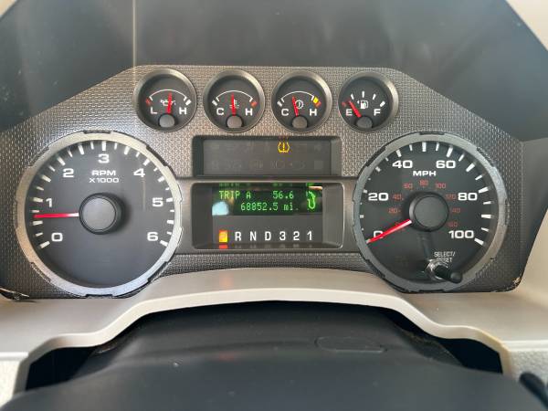 2010 Ford F-250 Super Duty - Photo 11
