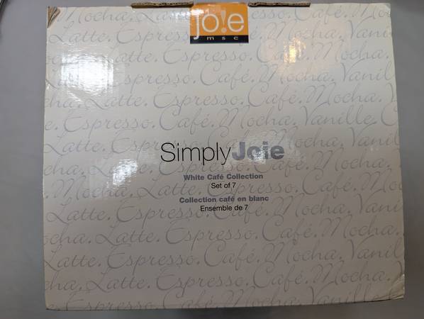 Colección Simply Joie White Cafe (juego de 7) - $15 (Buffalo Grove, IL)63471152820097123