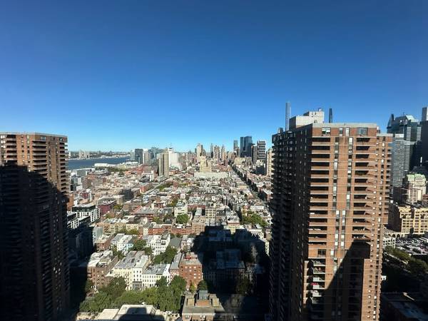 $4,295 / 2br - GUT-RENOVATED Jr 2 bed residence with WD in UNIT!!!r (New York)64033801485825122