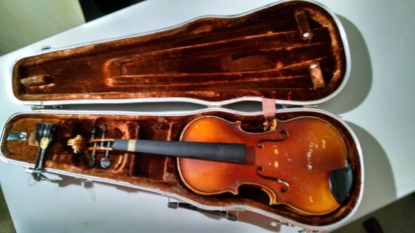 Violín + estuche duro Karl Hauser alemán Bubenreuth 19 necesita piezas + mantenimiento - $30 (Boston y zonas al norte)63471243139587123